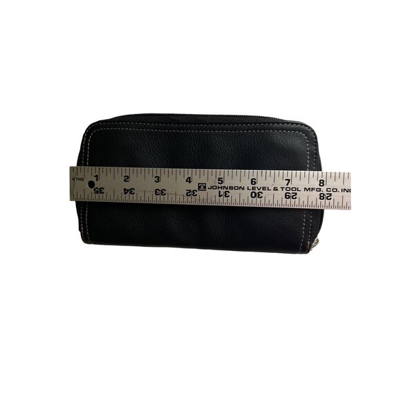 Clarks Dark Brown Leather Wallet With Zip Closure & Multiple Compartments - Picture 5 of 9